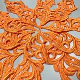 HEARTLEAF GUIPURE MOTIF